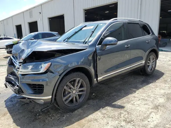WVGEF9BP3GD005677 2016 VOLKSWAGEN TOUAREG