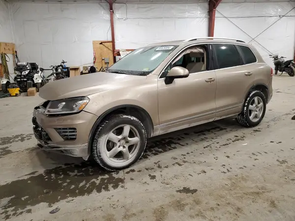WVGEF9BP3GD010197 2016 VOLKSWAGEN TOUAREG - Image 1