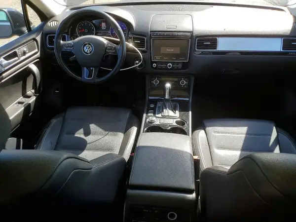 WVGEF9BP3GD012144 2016 VOLKSWAGEN TOUAREG - Image 8