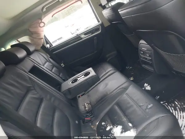WVGEF9BP3GD012242 2016 VOLKSWAGEN TOUAREG - Image 8