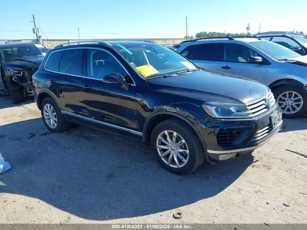 WVGEF9BP4GD012265 2016 VOLKSWAGEN TOUAREG - Image 1