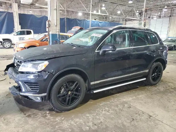 WVGEF9BP5GD011285 2016 VOLKSWAGEN TOUAREG - Image 1