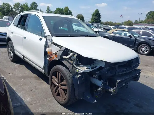 WVGEF9BP5GD011397 2016 VOLKSWAGEN TOUAREG