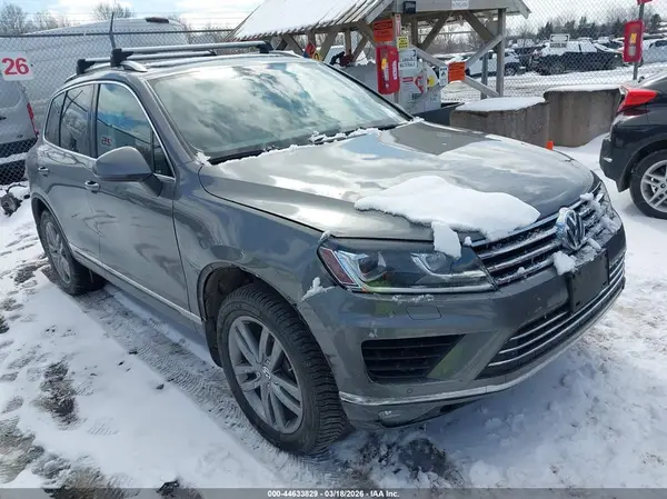 WVGEF9BP5GD012310 2016 VOLKSWAGEN TOUAREG - Image 1