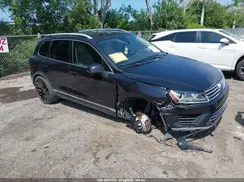 WVGEF9BP6GD010310 2016 VOLKSWAGEN TOUAREG
