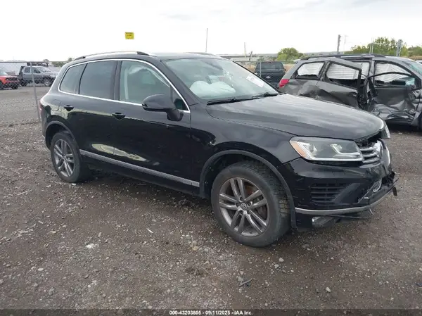 WVGEF9BP6GD011893 2016 VOLKSWAGEN TOUAREG
