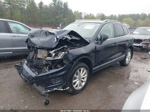 WVGEF9BP7GD008159 2016 VOLKSWAGEN TOUAREG - Image 2