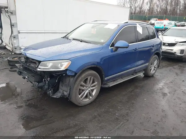 WVGEF9BP9GD003397 2016 VOLKSWAGEN TOUAREG - Image 2
