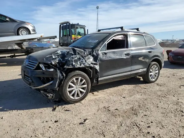 WVGEF9BP9GD010964 2016 VOLKSWAGEN TOUAREG - Image 1