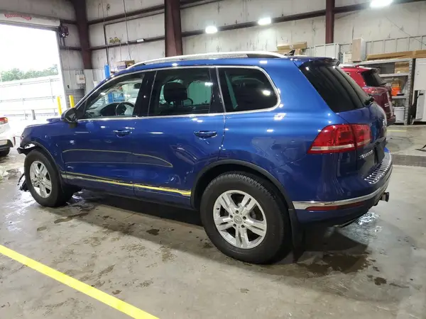 WVGEF9BP9GD012763 2016 VOLKSWAGEN TOUAREG - Image 2