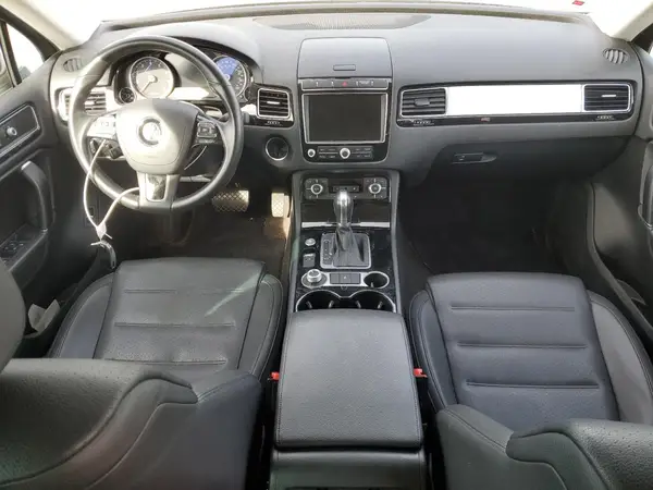 WVGEF9BPXGD007023 2016 VOLKSWAGEN TOUAREG - Image 8