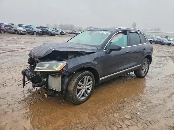 WVGEP9BP0GD005360 2016 VOLKSWAGEN TOUAREG - Image 1