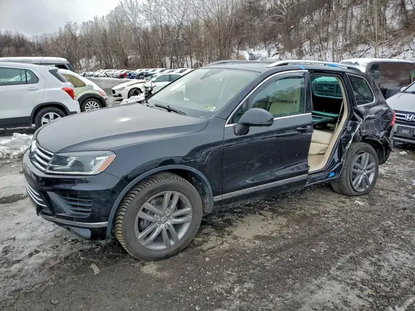 WVGEP9BP5GD005810 2016 VOLKSWAGEN TOUAREG - Image 1