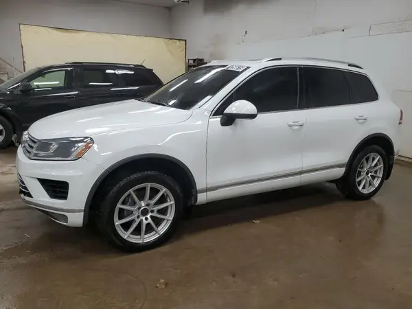 WVGEP9BP6GD005928 2016 VOLKSWAGEN TOUAREG