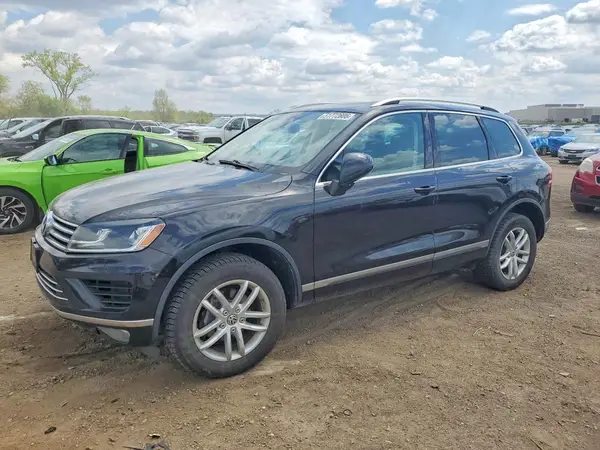 WVGEP9BP6GD006870 2016 VOLKSWAGEN TOUAREG - Image 2