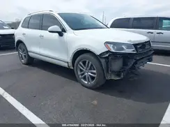 WVGEP9BP8GD003484 2016 VOLKSWAGEN TOUAREG