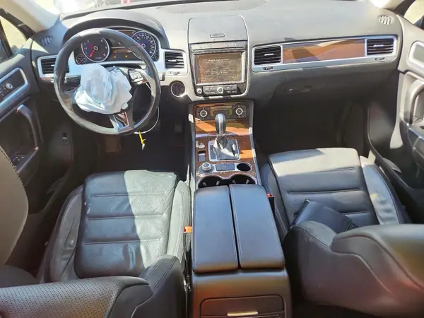 WVGEP9BPXGD003633 2016 VOLKSWAGEN TOUAREG - Image 8