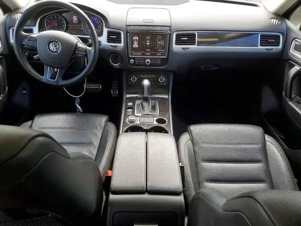 WVGGF7BP0HD006204 2017 VOLKSWAGEN TOUAREG - Image 8