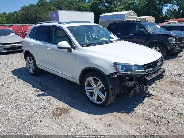 WVGGF7BP3HD006259 2017 VOLKSWAGEN TOUAREG - Image 1