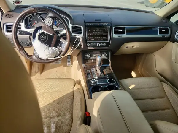 WVGGF7BP7HD004689 2017 VOLKSWAGEN TOUAREG - Image 8