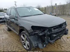 WVGGF7BP7HD005888 2017 VOLKSWAGEN TOUAREG