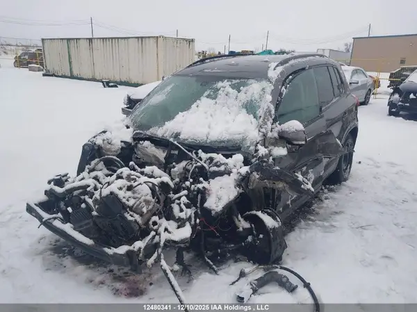 WVGHV7AX5HK040143 2017 VOLKSWAGEN TIGUAN - Image 2