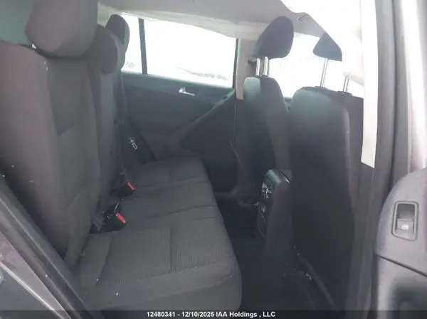 WVGHV7AX5HK040143 2017 VOLKSWAGEN TIGUAN - Image 8