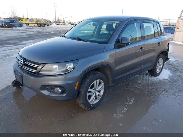 WVGHV7AX9HK032644 2017 VOLKSWAGEN TIGUAN - Image 2