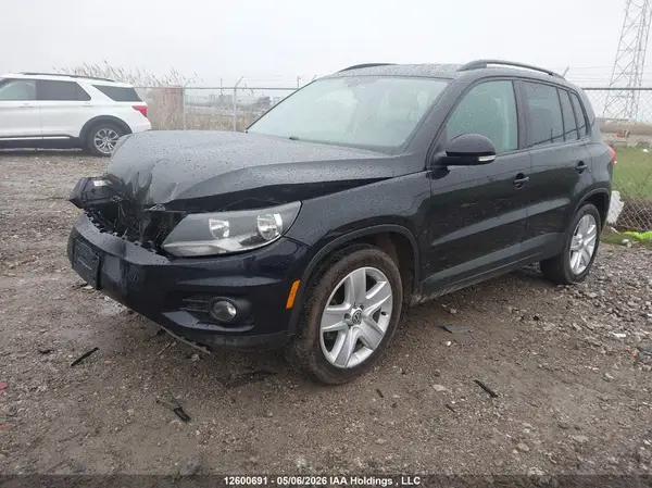 WVGJV7AX0GW529218 2016 VOLKSWAGEN TIGUAN - Image 2