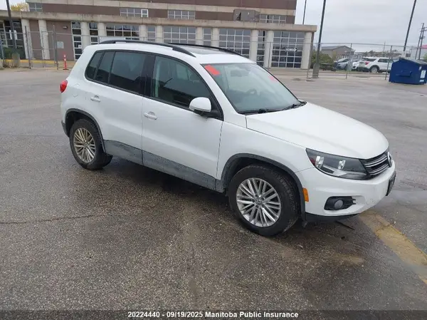 WVGJV7AX2GW515370 2016 VOLKSWAGEN TIGUAN - Image 1