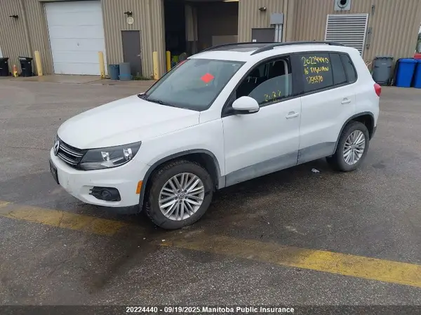 WVGJV7AX2GW515370 2016 VOLKSWAGEN TIGUAN - Image 2