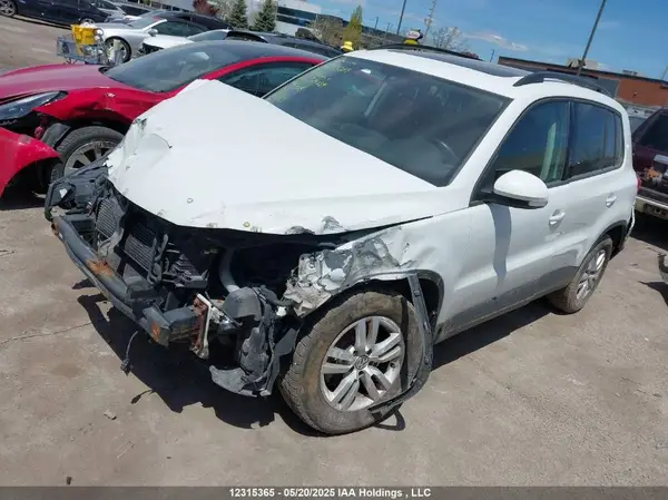 WVGJV7AX2GW574659 2016 VOLKSWAGEN TIGUAN - Image 2