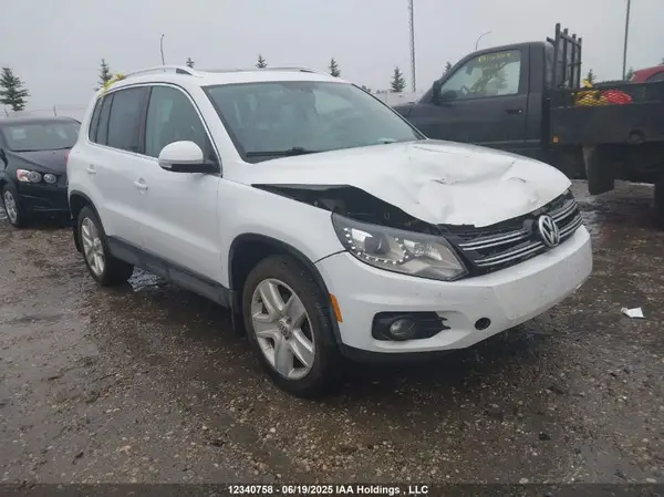 WVGJV7AX2GW577545 2016 VOLKSWAGEN TIGUAN - Image 1
