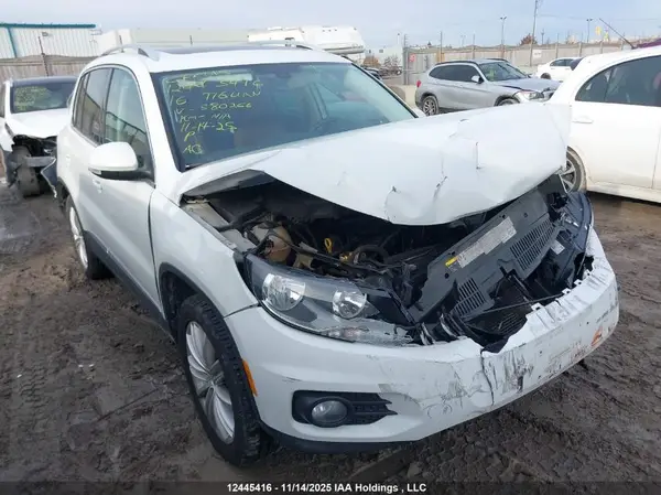 WVGJV7AX2GW580266 2016 VOLKSWAGEN TIGUAN - Image 1