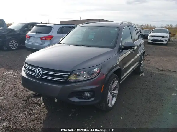 WVGJV7AX4GW008289 2016 VOLKSWAGEN TIGUAN - Image 2