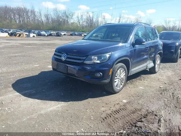 WVGJV7AX8GW536529 2016 VOLKSWAGEN TIGUAN - Image 2