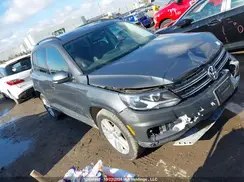 WVGJV7AX8GW584693 2016 VOLKSWAGEN TIGUAN