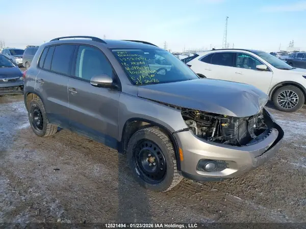WVGJV7AX9GW048030 2016 VOLKSWAGEN TIGUAN - Image 1