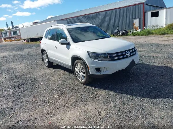 WVGJV7AXXGW028207 2016 VOLKSWAGEN TIGUAN - Image 1