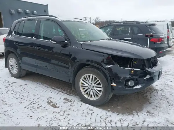 WVGJV7AXXGW097513 2016 VOLKSWAGEN TIGUAN - Image 1