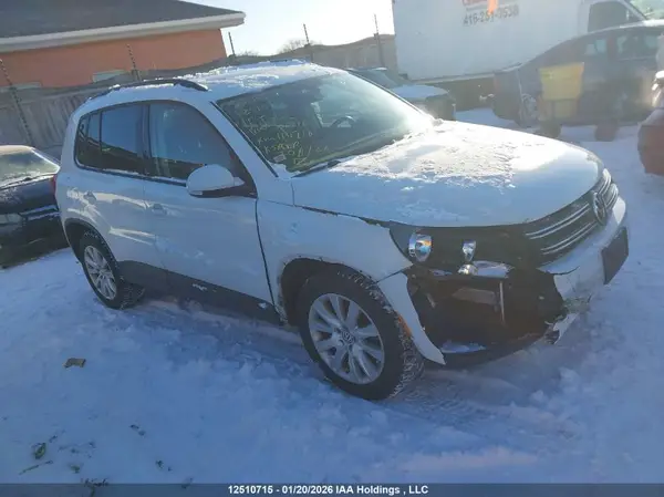 WVGJV7AXXGW506416 2016 VOLKSWAGEN TIGUAN - Image 1