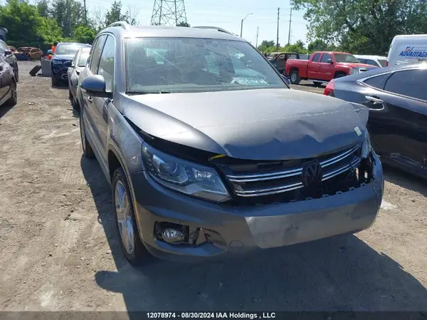WVGJV7AXXGW582699 2016 VOLKSWAGEN TIGUAN - Image 1
