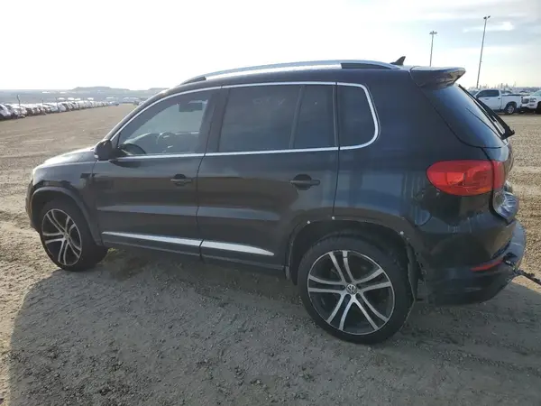 WVGLV7AX2HW506288 2017 VOLKSWAGEN TIGUAN - Image 2