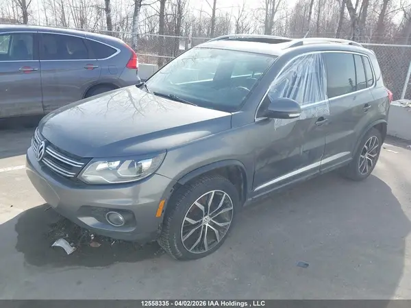 WVGLV7AX5HK016807 2017 VOLKSWAGEN TIGUAN - Image 2