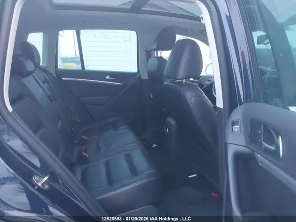 WVGLV7AX8HK006045 2017 VOLKSWAGEN TIGUAN - Image 8