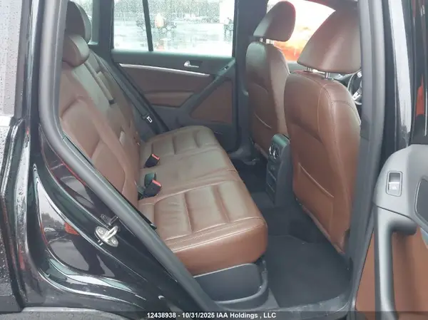WVGLV7AX8HK024366 2017 VOLKSWAGEN TIGUAN - Image 8