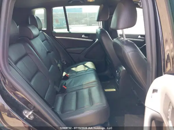 WVGLV7AXXHK014616 2017 VOLKSWAGEN TIGUAN - Image 8