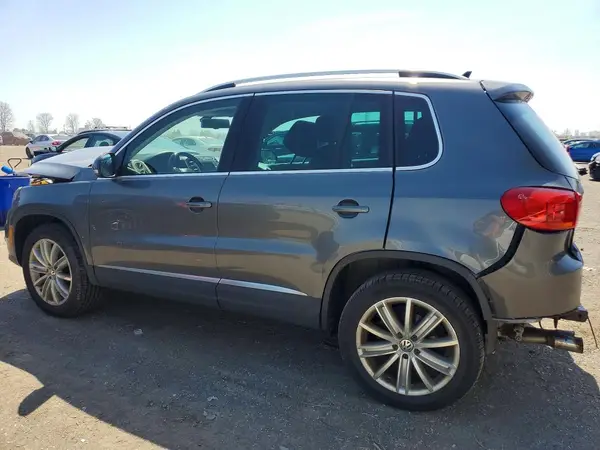 WVGMV7AX2HK024268 2017 VOLKSWAGEN TIGUAN - Image 2