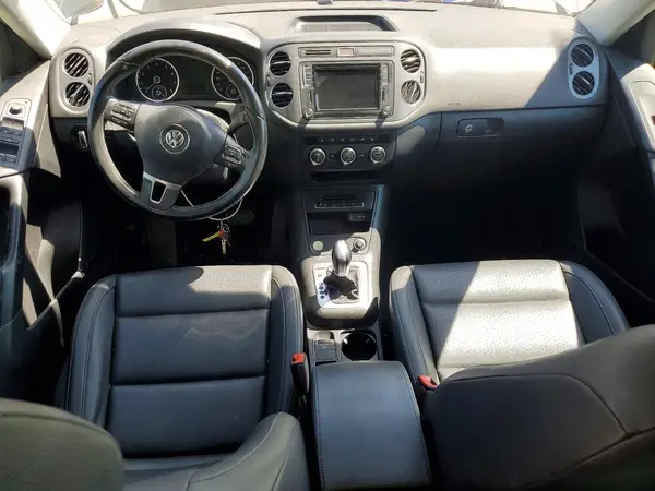 WVGMV7AX2HK024268 2017 VOLKSWAGEN TIGUAN - Image 8