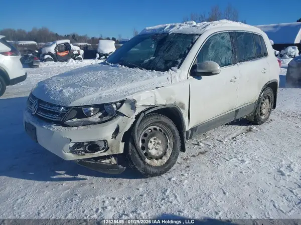 WVGMV7AX7HK004467 2017 VOLKSWAGEN TIGUAN - Image 2